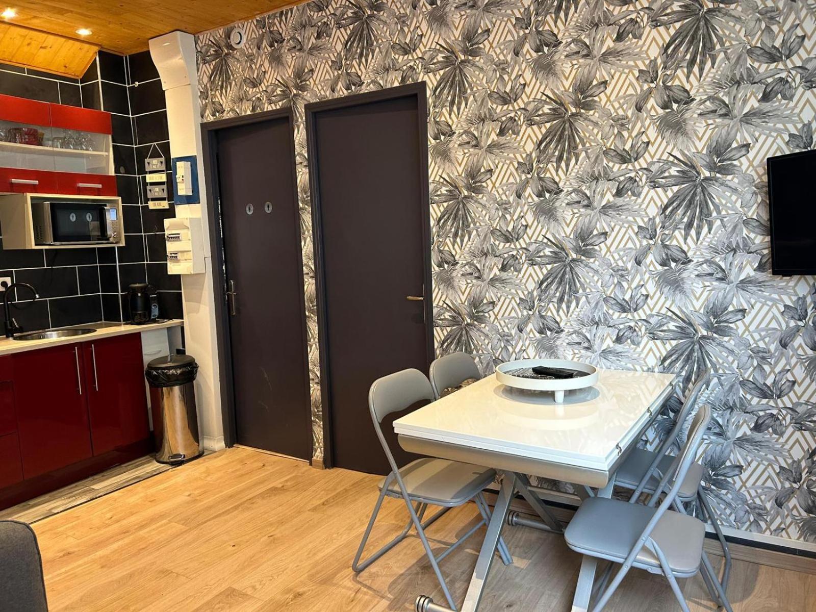 Appartement De Luxe En R/C Idealment Place En Hyper Centre Lourdes Bagian luar foto