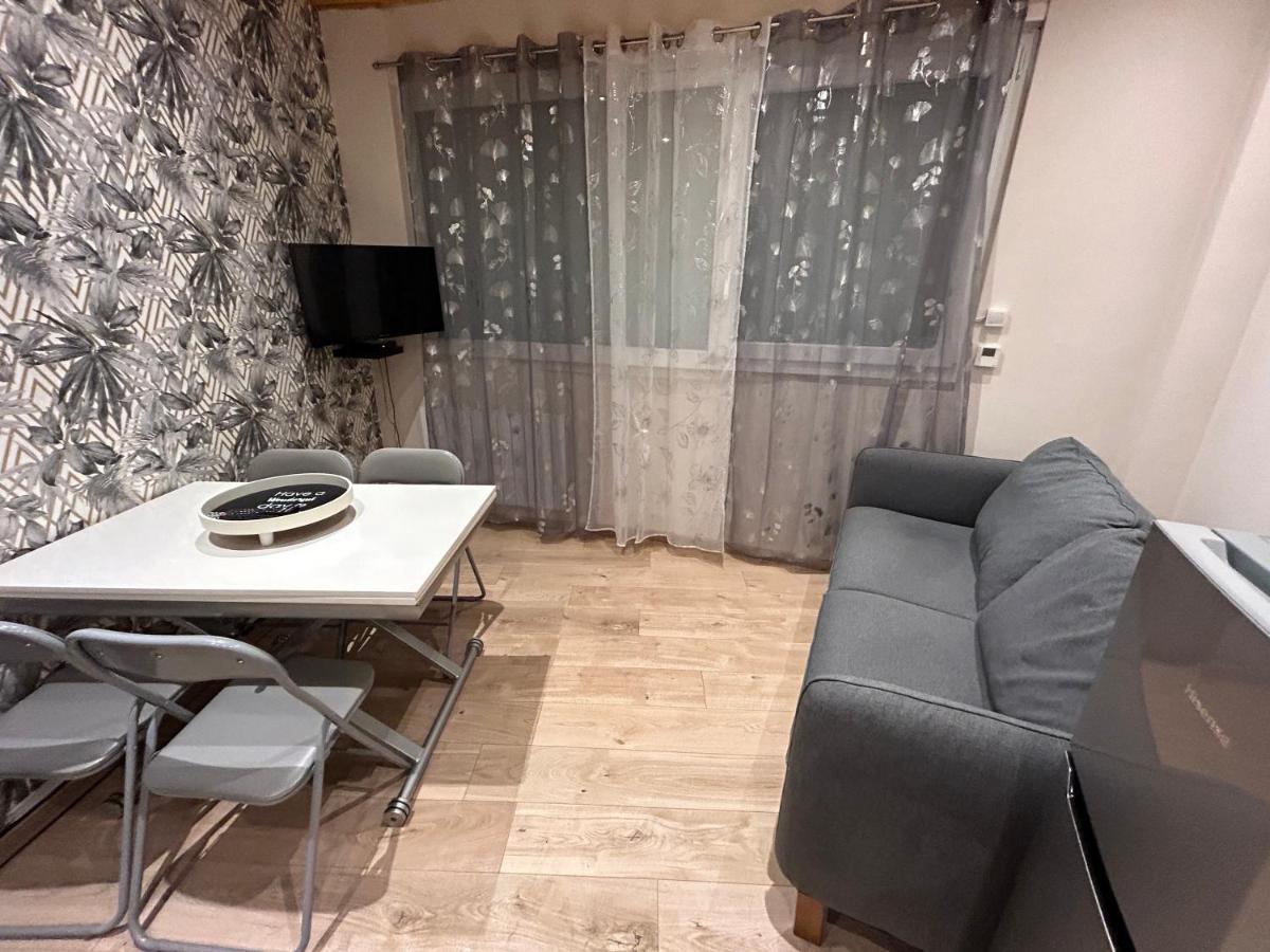 Appartement De Luxe En R/C Idealment Place En Hyper Centre Lourdes Bagian luar foto
